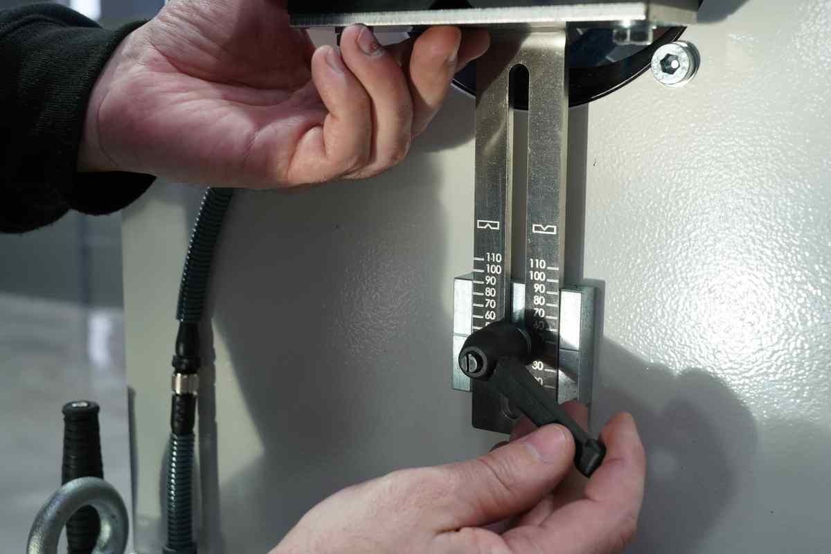 support-for-curved-tubes-operation